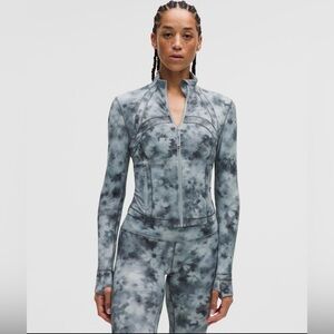 Lululemon Nulu Cropped Define Jacket – Size 4 – Meadow Haze Grey Multi